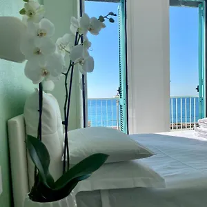 https://camera-carolina.hotelitalianriviera.com